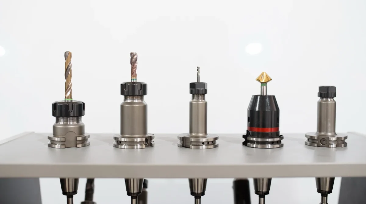 collection-of-modern-drills-for-cnc-machines-and-processing-of-aluminum-materials